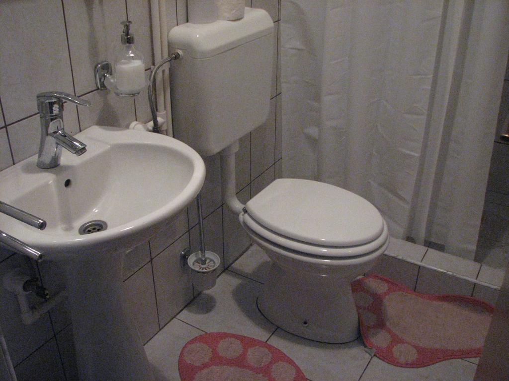 House Nada Apartman Donji Babin Potok Kültér fotó